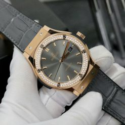Đồng Hồ Hublot Classic Fusion 1:1 Racing Grey King Gold Viền Đá 42mm